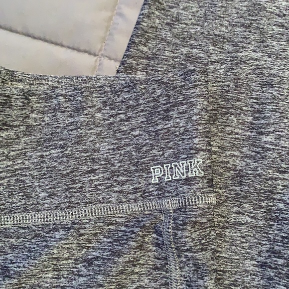 PINK VICTORIA SECRET YOGA LEGGINGS. - Picture 2 of 8